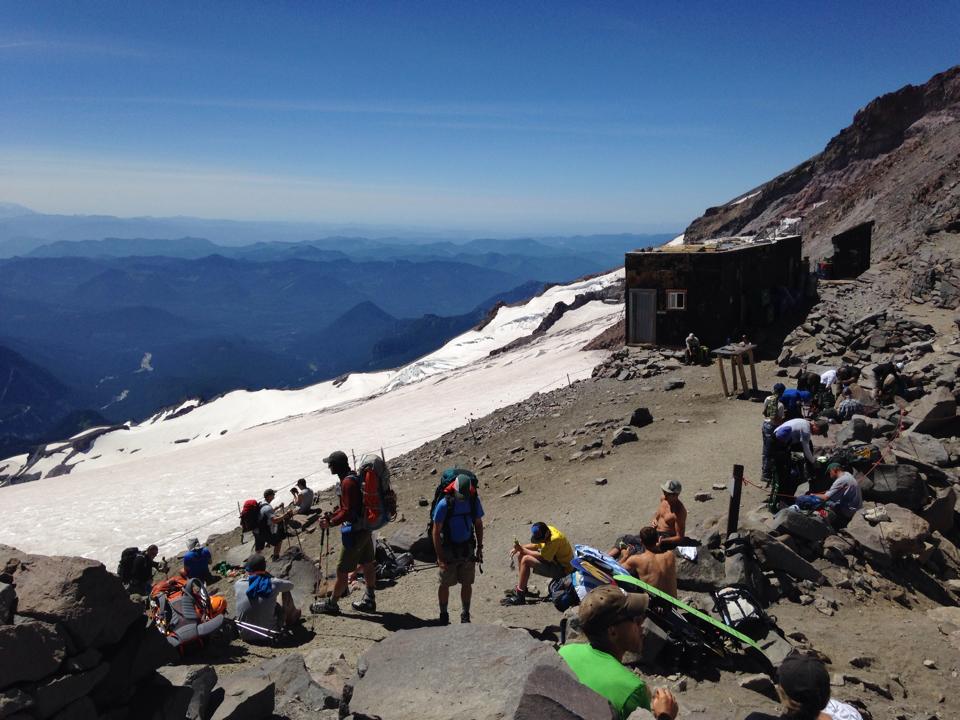 A busy Camp Muir on Sunday. And lots of hot mountaineers - paradise!