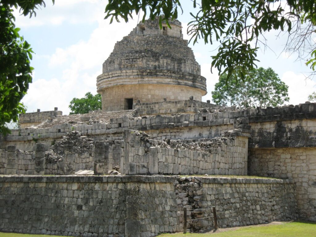 Starting our tour of the ruins