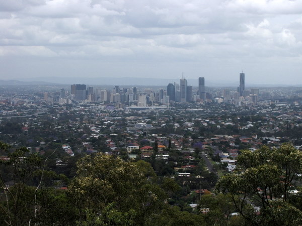 View of Brisbane from the top of Mount Gravatt