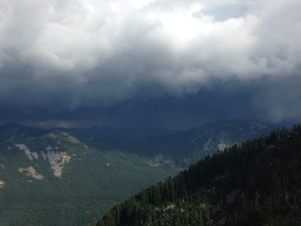 This was the last picture I took before summitting DirtyBox. Storms were rolling in fast, I needed to get down in a hurry!